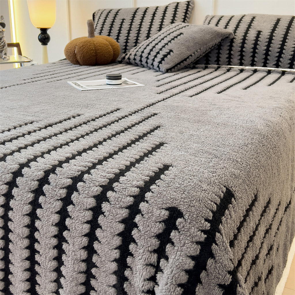 Textured jacquard throw blanket – view 9