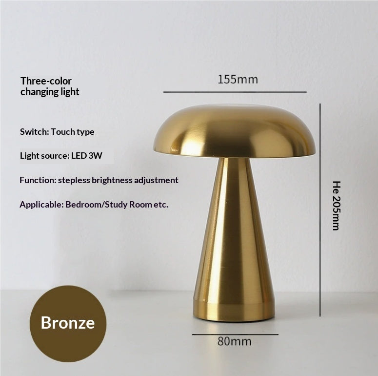 Cordless mushroom table lamp in gold