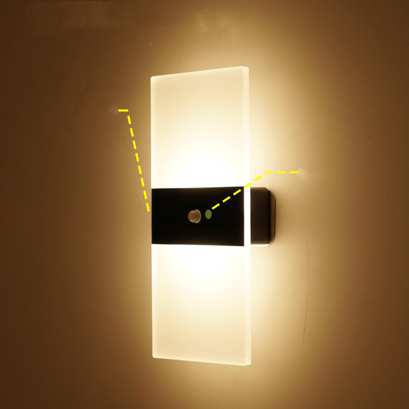 Magnetic rechargeable wall light in black, rectangle, warm light