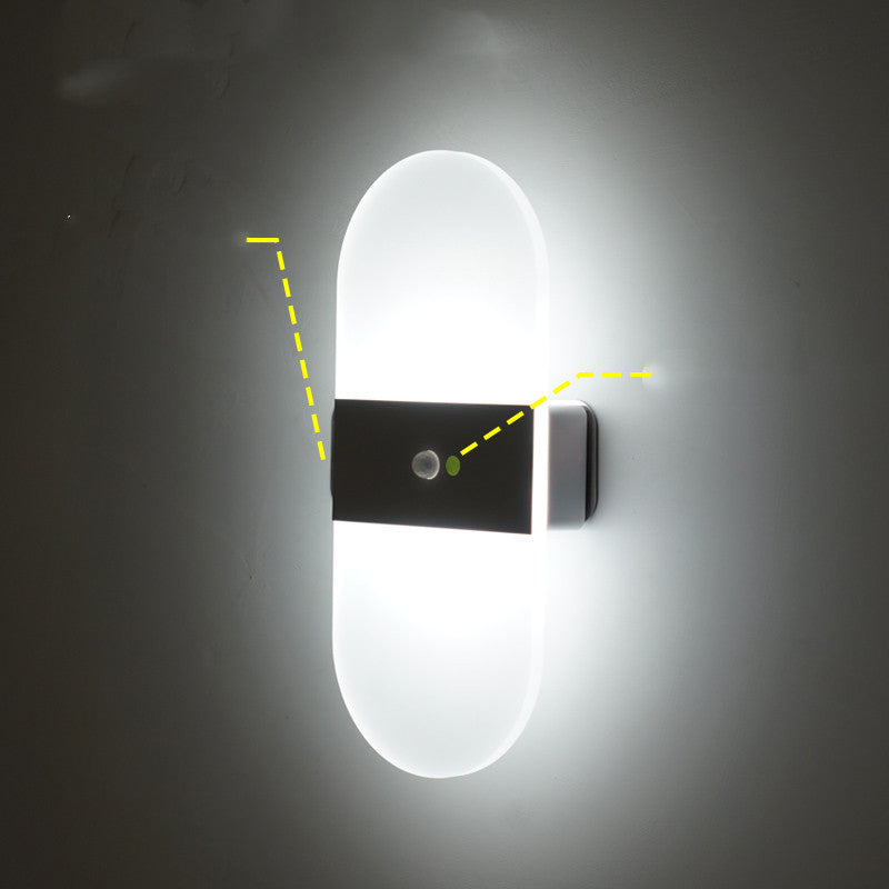 Magnetic rechargeable wall light in white, arc, white light