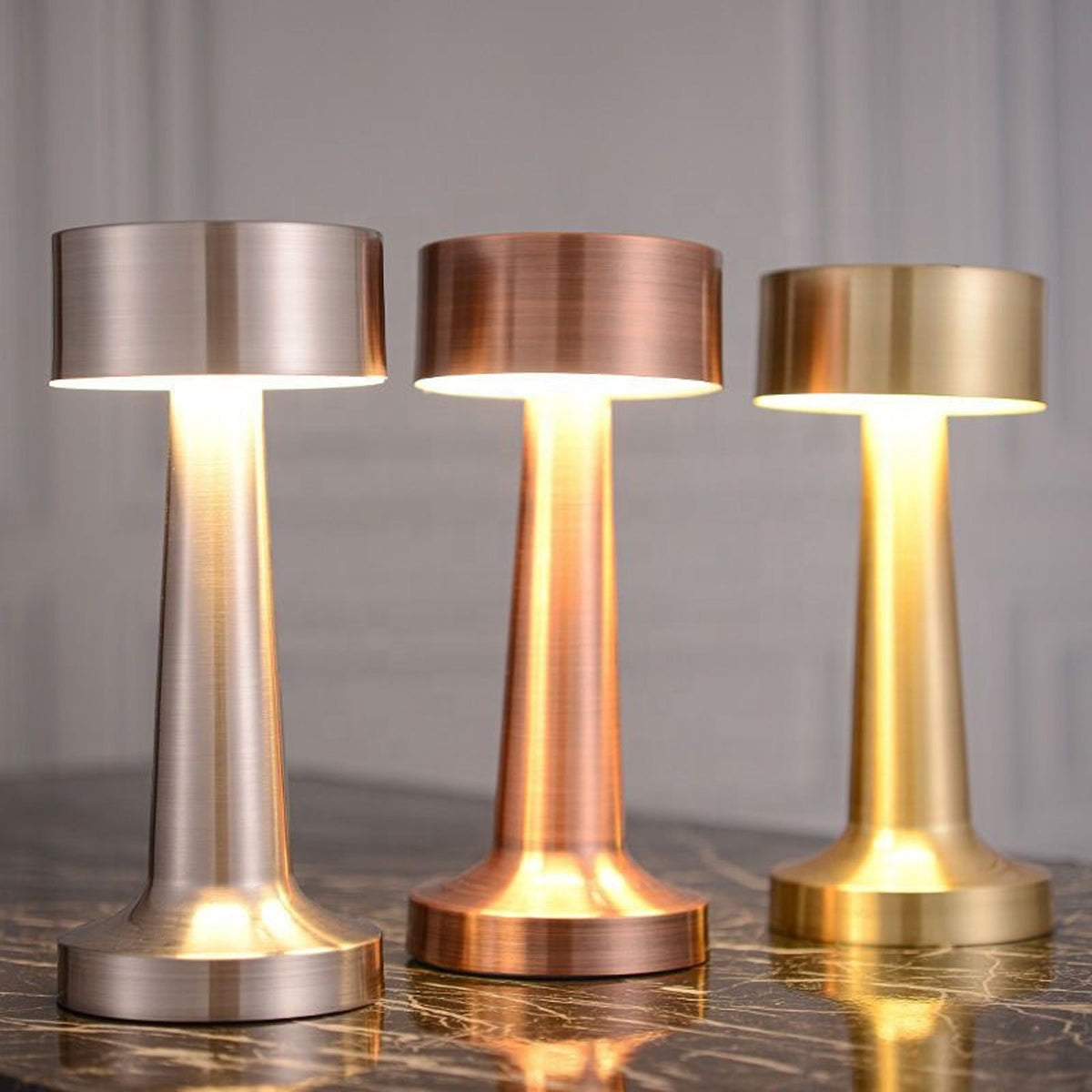 Cordless metal touch table lamp – view 5