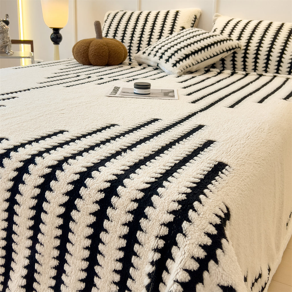 Textured jacquard throw blanket – view 10