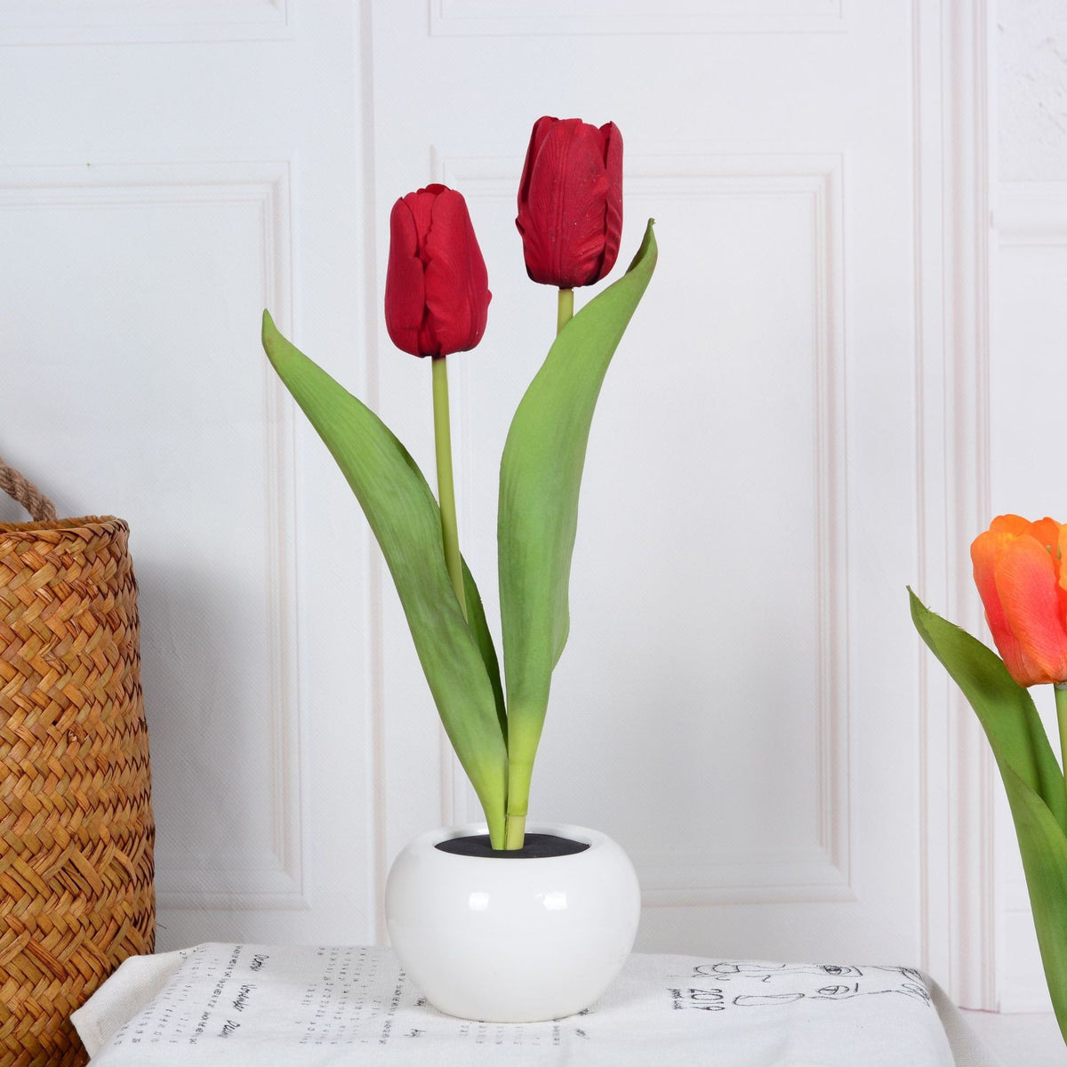 LED tulip flowerpot lamp in red, 2 heads