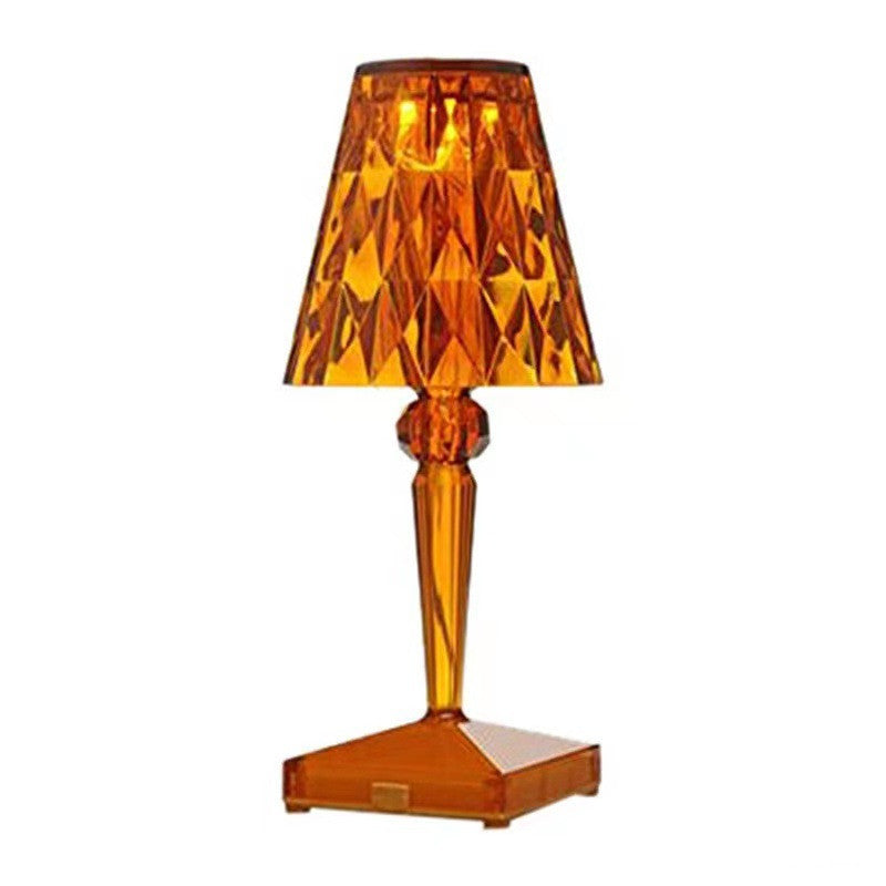 Cordless faceted crystal table lamp in amber