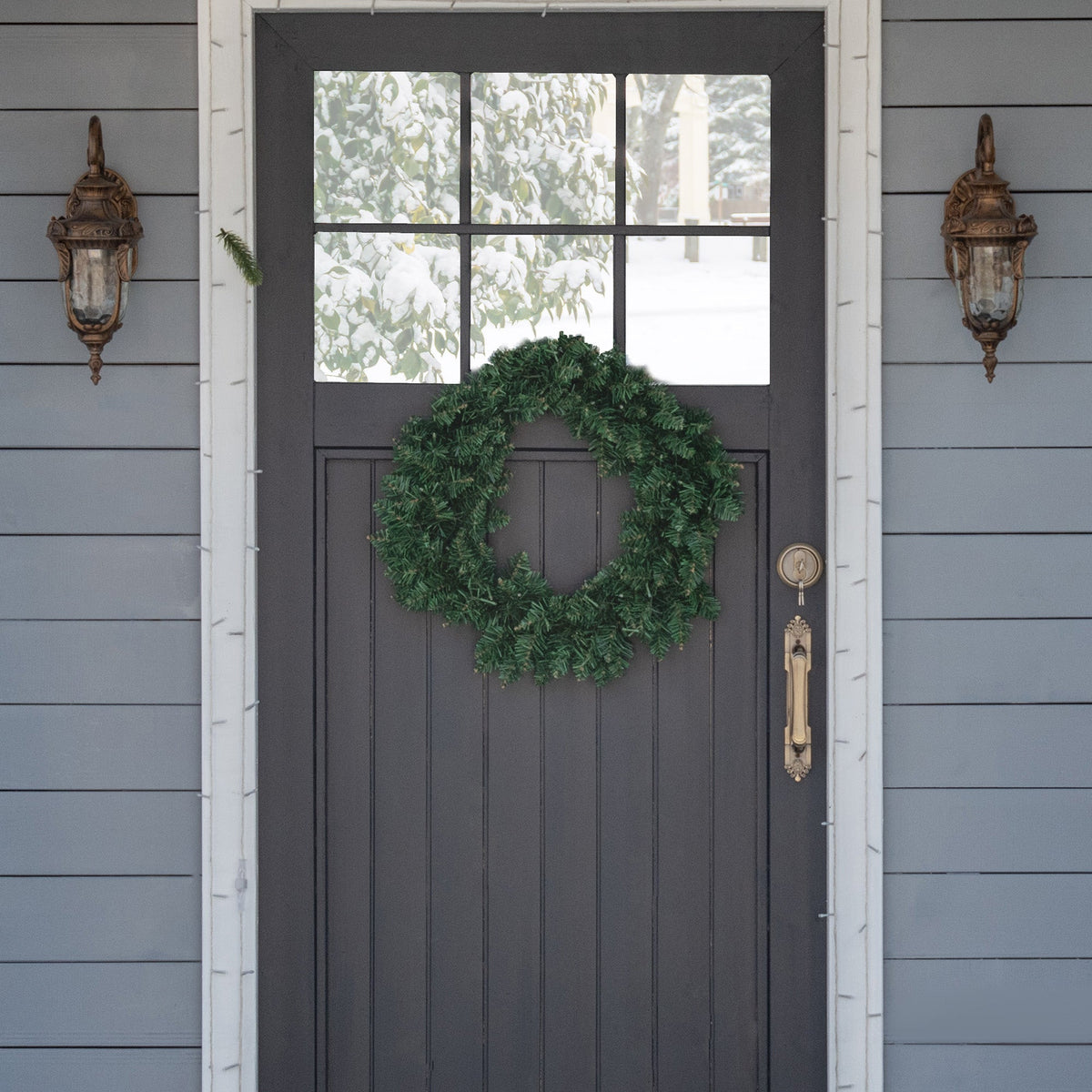 Pre-Lit Christmas Wreath – 55cm, 50 Warm White LEDs - Lumora